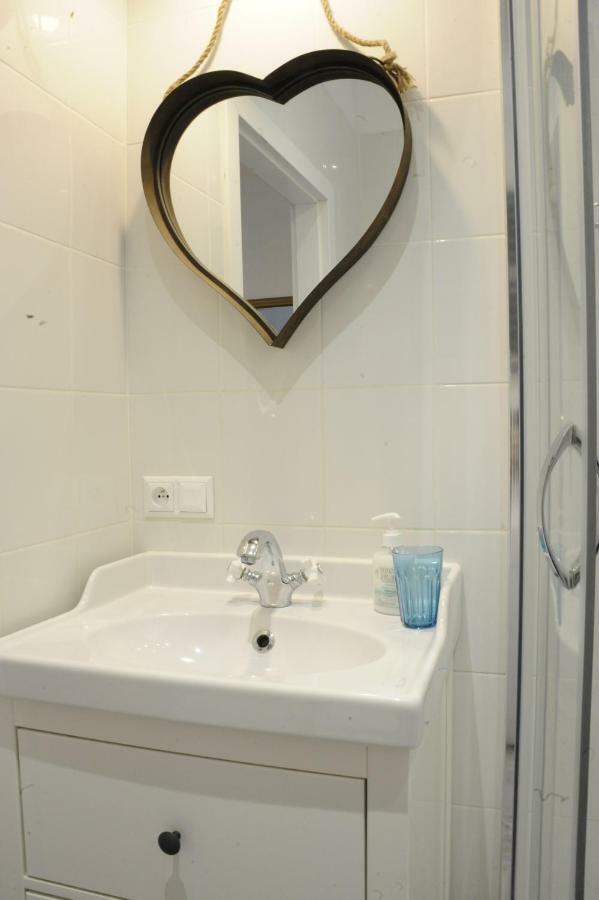 Milotu - Apartament Marszalkowski Varsavia Esterno foto
